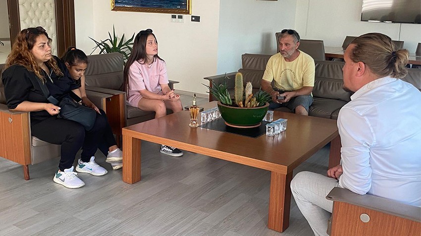 Başkan Öztürk, vatandaşların taleplerini birebir dinliyor
