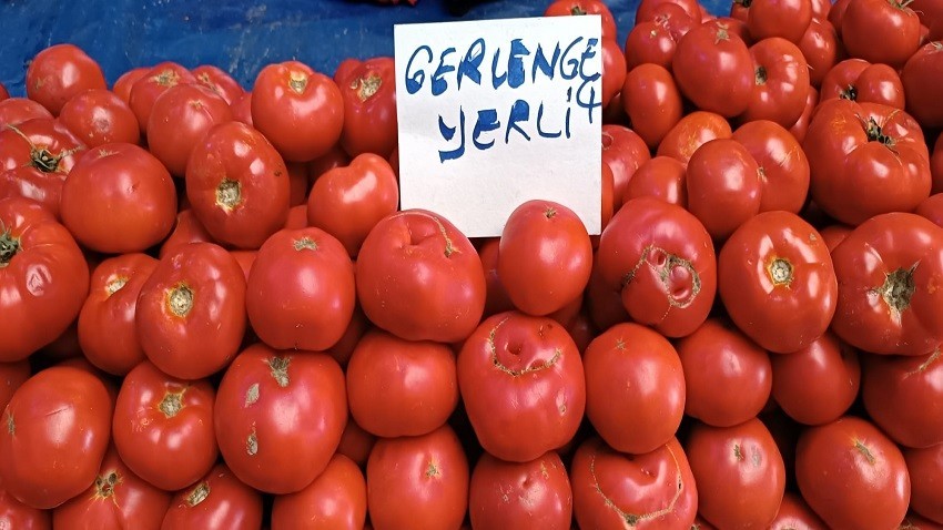 Yerli Gerlengeç domatesi pazarda 20 tl…