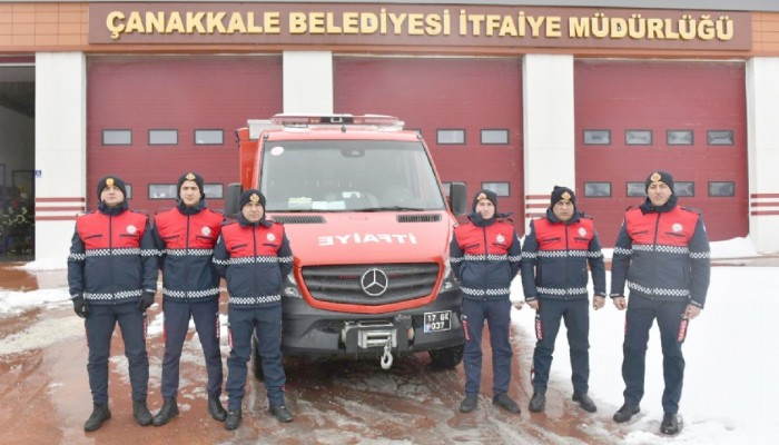 Çanakkale Belediyesi’nin 6 Kişilik Arama Kurtarma Ekibi Deprem Bölgesinde