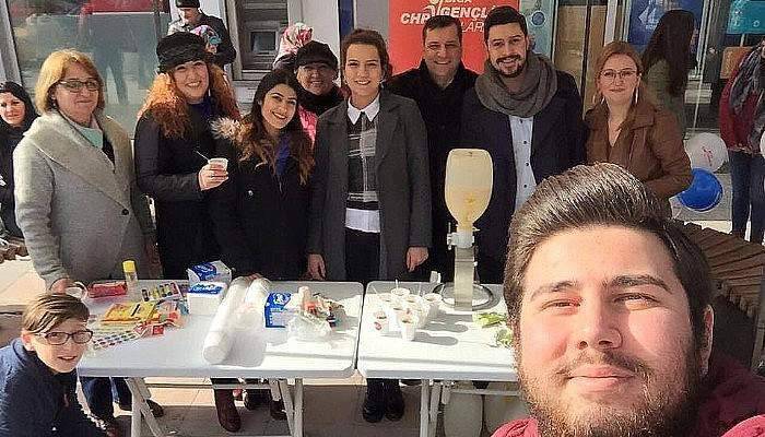 CHP Biga gençlik kollarından boza ikramı