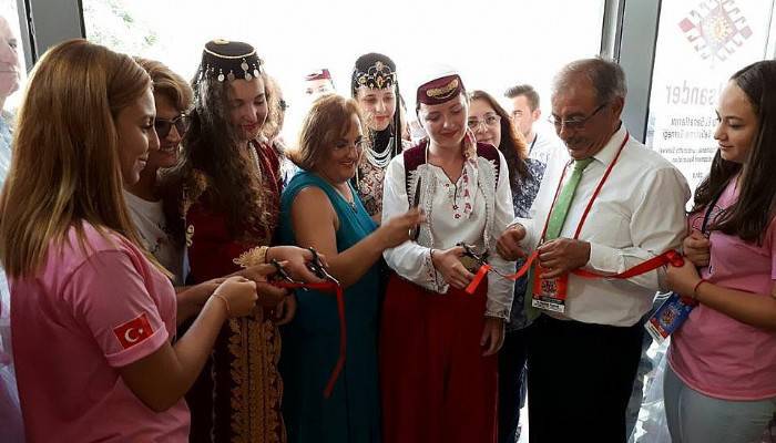 Anadolu El Sanatları Sergisine İlgi Yoğun Oldu