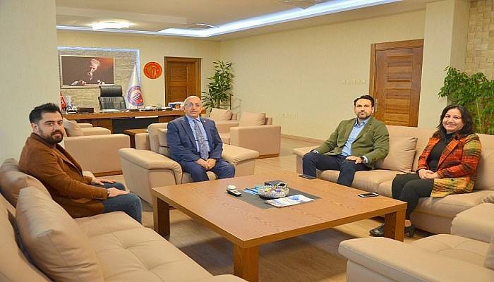 AK Parti Çanakkale İl Yönetiminden Rektör Prof. Dr. Sedat Murat'a Ziyaret