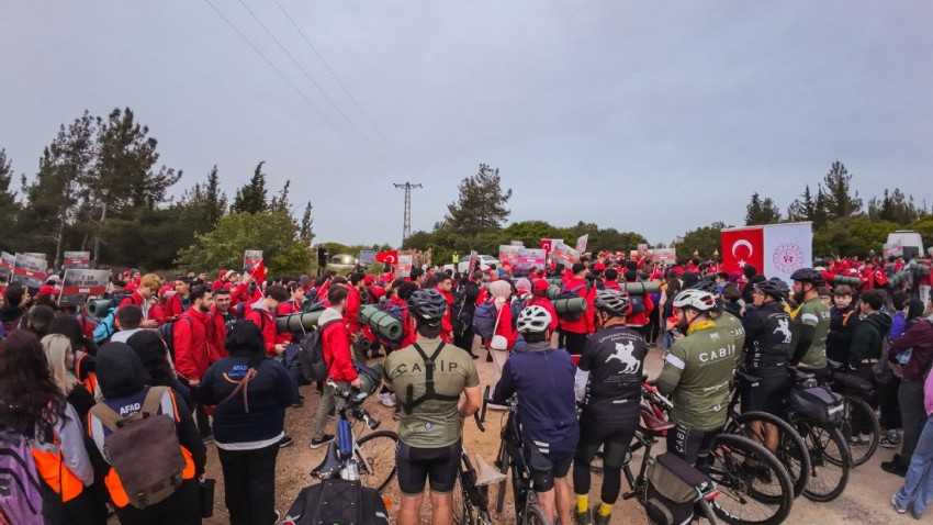 Çanakkale Bisiklet Platformu Derneği Üyeleri 57. Alay'ın İzinde Pedalladı