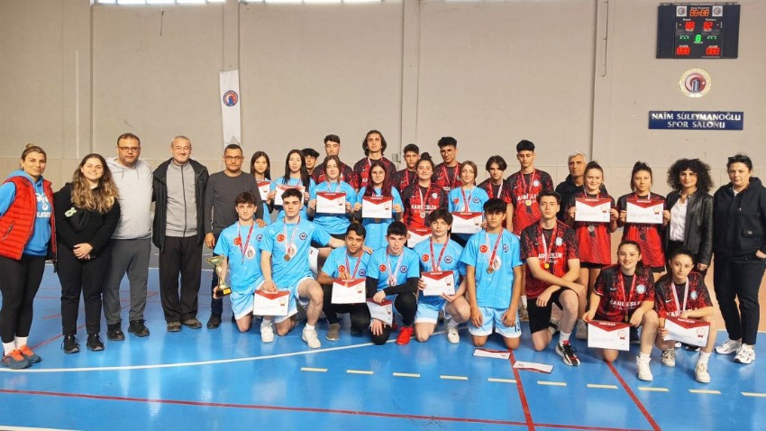 Çanakkale'de Okul Sporları Gençler Korfbol Genç A Karma Müsabakaları Heyecanla Tamamlandı