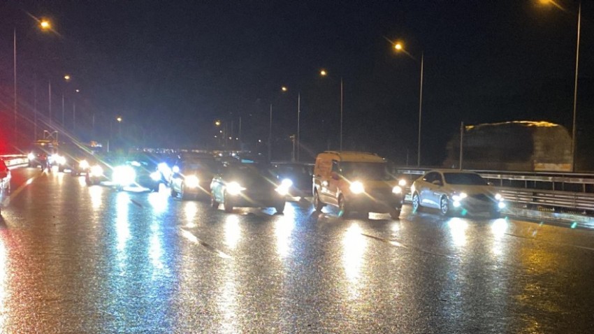 Rehine krizi sebebiyle kapanan Kuzey Marmara Otoyolu 3 saat sonra açıldı