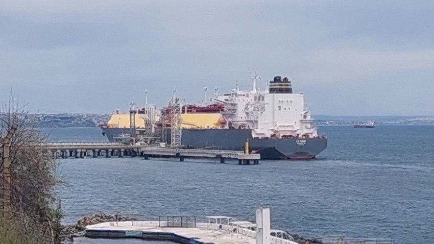 ABD'den dev LNG tankeri geldi