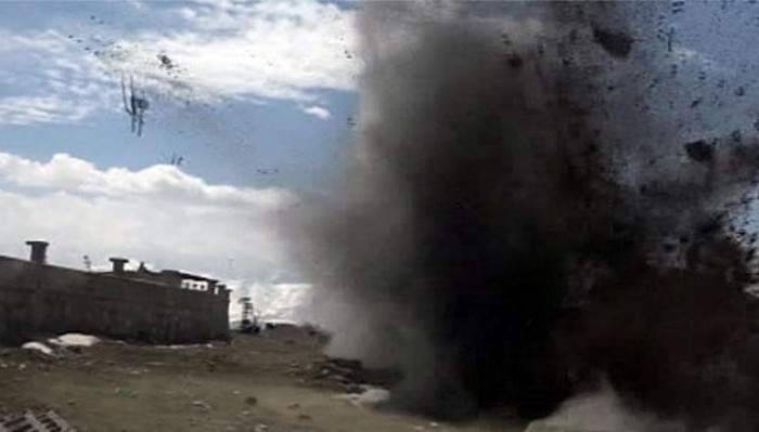 Afganistan’da el arabasında patlama: 1 ölü