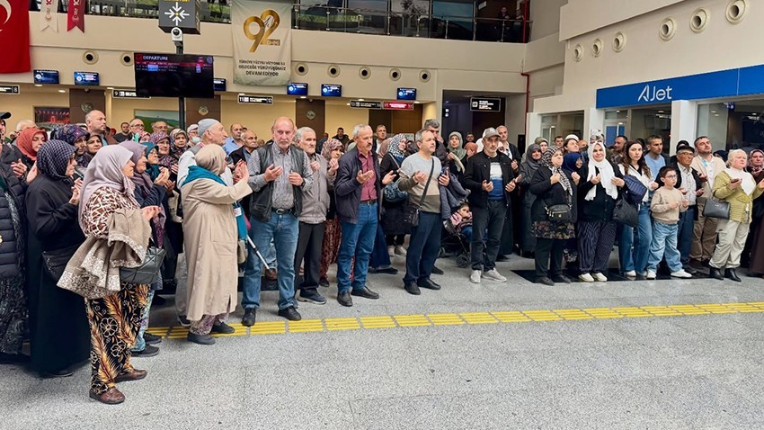 Kutsal Topraklara Giden Kafile Uğurlandı