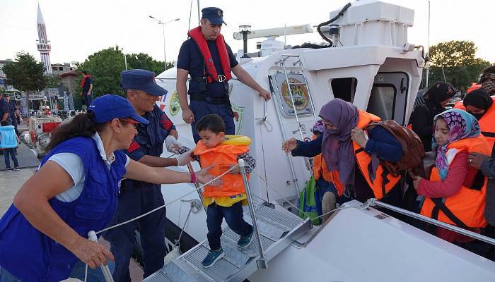 Çanakkale'de 41 kaçak yakalandı (VİDEO)
