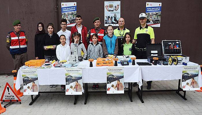 Lapseki’de Trafik Haftası Etkinlikleri (VİDEO)