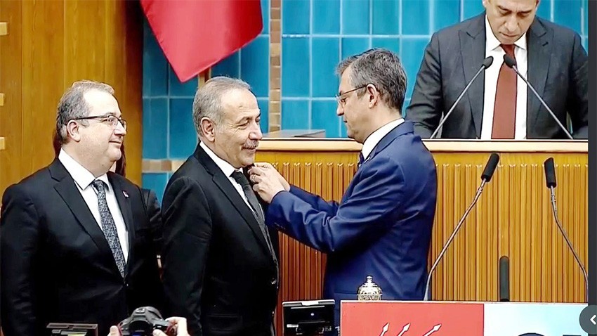 İYİ Partili Başkan Zileli CHP’ye geçti (videolu)