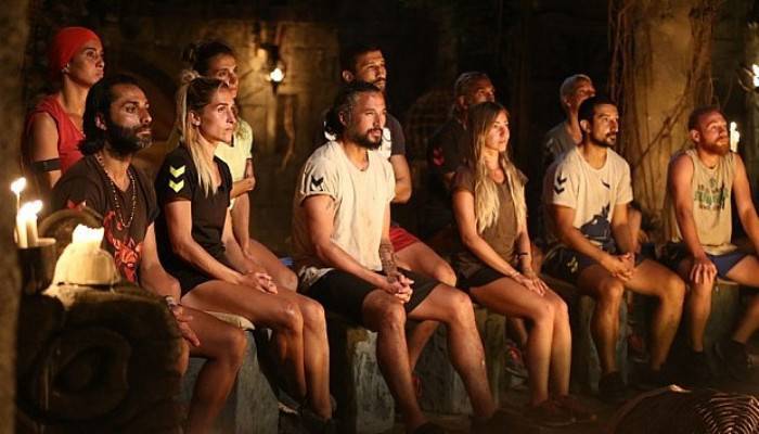  Survivor'da kim namaz kılıyor?