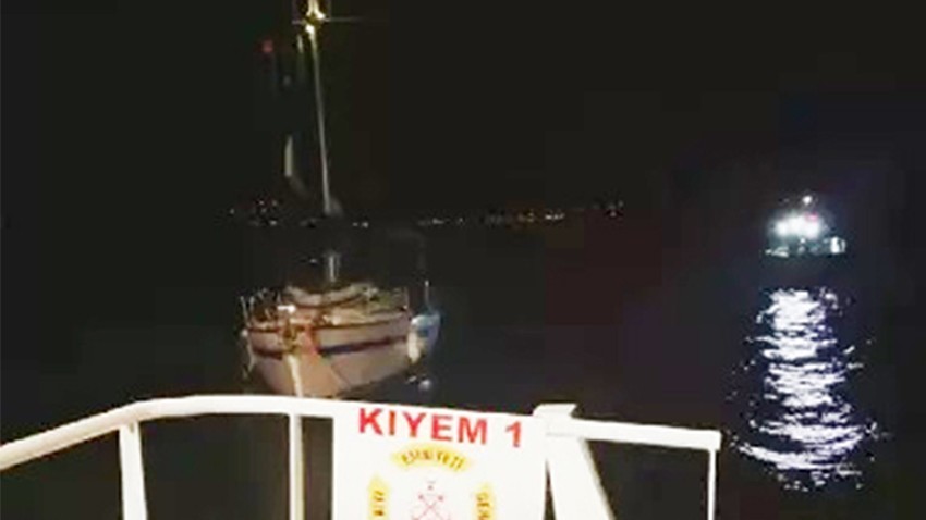 Tekne boğazdan sürüklendi