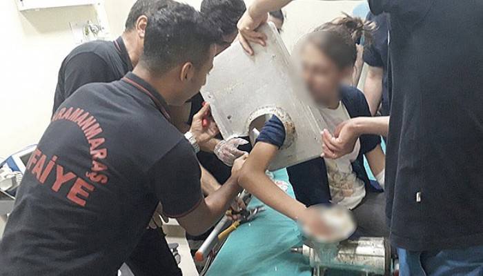 Eli et makinesine sıkışan çocuğun yardımına itfaiye yetişti