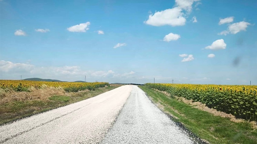 Biga Geyikkırı Köyü Yolu Yenilenerek Hizmete Sunuldu