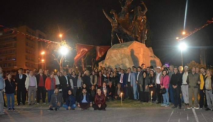 Antalya'da 'Atatürk'e saygı ve sevgi' nöbeti