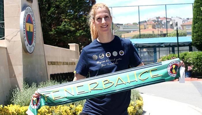 Mia Jerkov Fenerbahçe'de