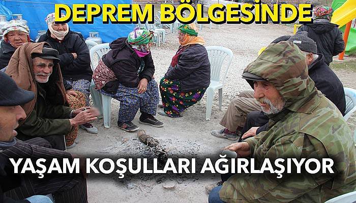  Deprem bölgesinde kar yağışı başladı