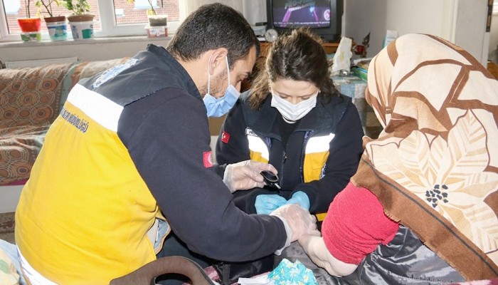 Biga Belediyesi, Yaşlı ve Engelli Vatandaşların Yanında