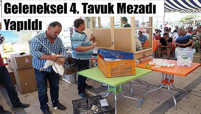  Lapseki'de Geleneksel 4. Tavuk Mezadı Yapıldı