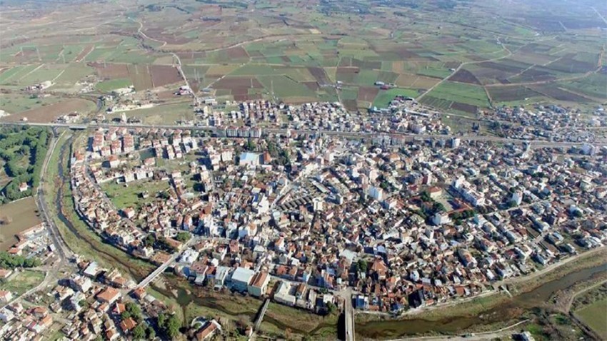 Ezine: Peyniriyle Ünlü İlçe, Tarihi ve Kültürel Zenginlikleriyle de Öne Çıkıyor