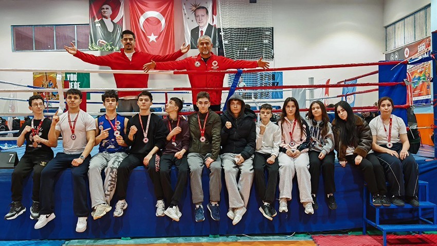 Muay Thai Marmara Bölge Şampiyonası’nda Çanakkale’den Büyük Başarı