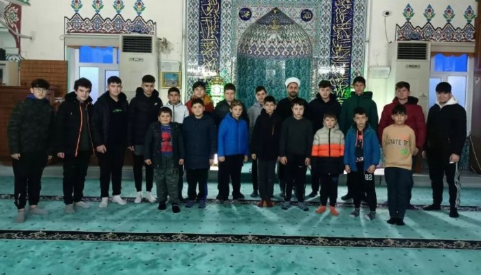 BİGALI GENÇLER SABAH NAMAZINDA BULUŞTU