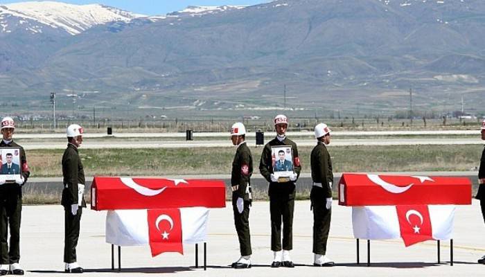 Tendürek şehitleri için tören