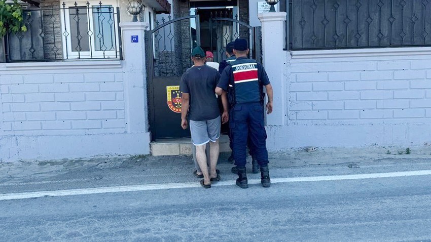 Bir Biçerdöver Kaynaklı Yangın Daha… 1 Gözaltı