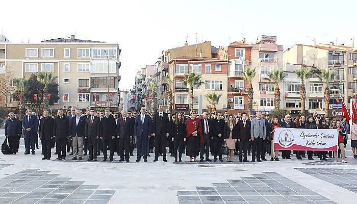 Öğretmenler Günü törenle kutlandı 