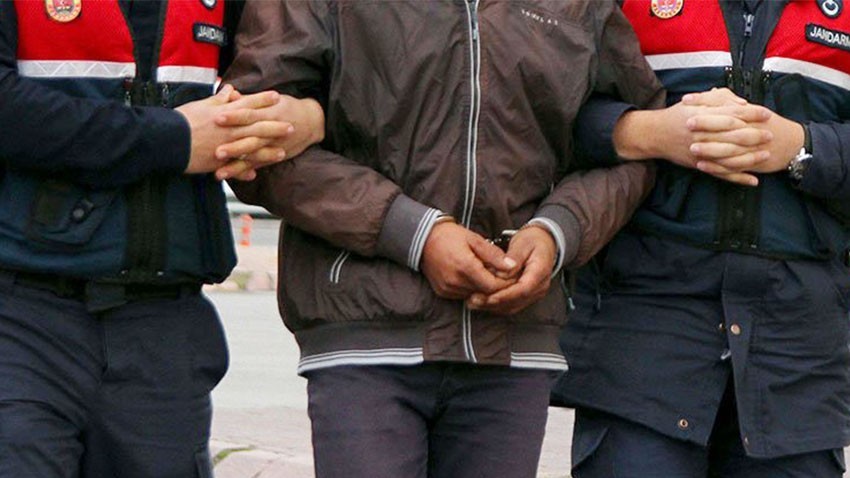 Jandarma olarak tanıtan kişi tutuklandı