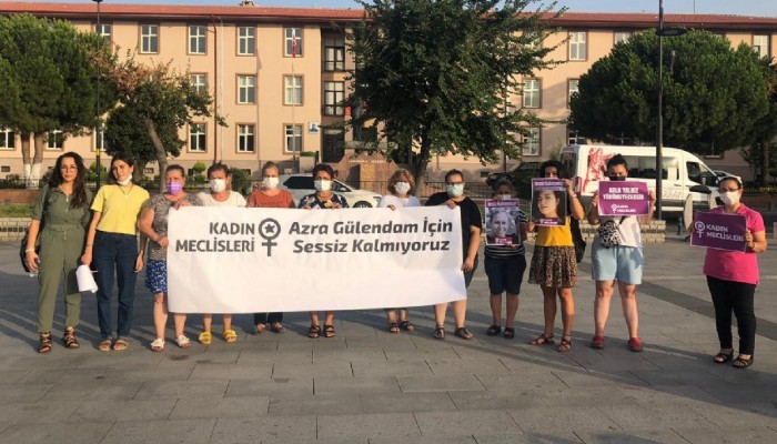KADINLARIN AZRA ÖFKESİ DİNMEDİ: 'Ya görevlerini yapacaklar, ya da o koltukları boşaltacaklar'
