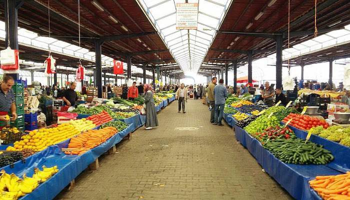 Pazar Esnafı eski Günleri Arıyor: Fiyatlar Düştü, Pazara İlgi Az