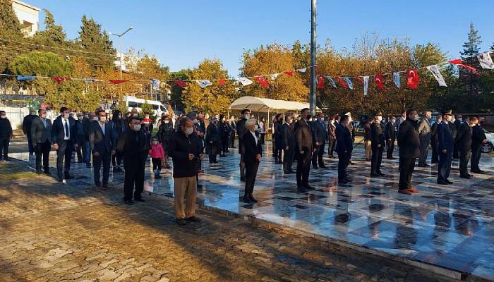 Ayvacık'ta 10 Kasım Anma Töreni