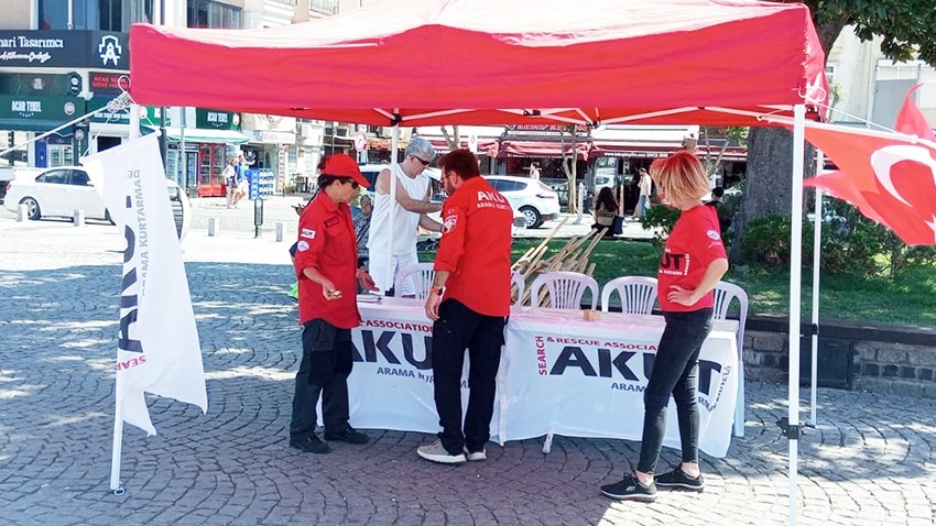 AKUT Çanakkale, deprem farkındalığı için sahada