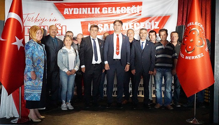 Aydınlık Geleceğin Partisi Çanakkale’de 1. Olağan Kongresini Yaptı