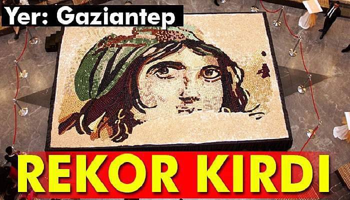 Baklavadan mozaik ile dünya rekoru