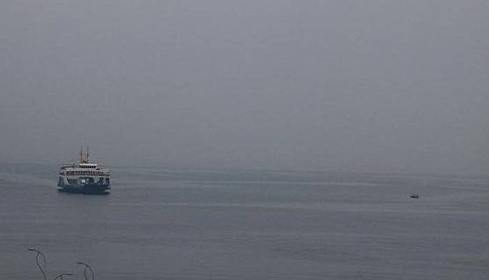 Çanakkale Boğazı, sis nedeniyle transit gemi geçişlerine kapatıldı (VİDEO)