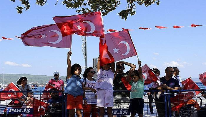 Çanakkale’de Zafer Bayramı kutlandı (VİDEO)