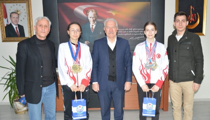 Taekwondo’nun Altın Kızı Artık Lapseki Sporda