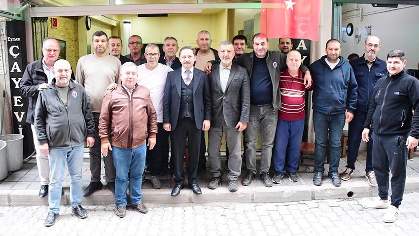 Biga Kaymakamı Kayabaşı Esnafla Kahvaltıda Buluştu