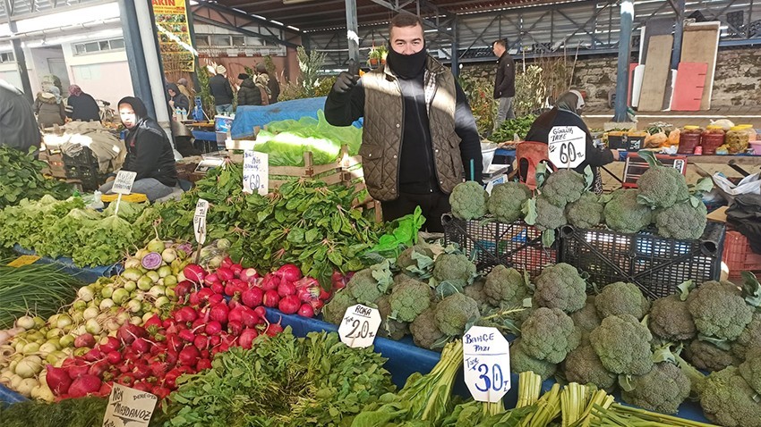 Cuma Pazarı’nda fiyatlar sabit kaldı