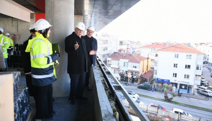 Başkan Gökhan Yeşil Yerel Yönetim Binasında incelemelerde bulundu