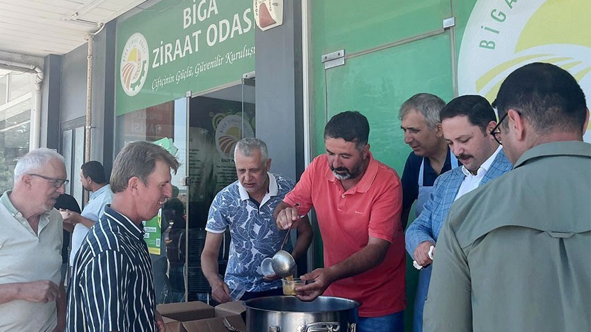 Biga Ziraat Odası’ndan Aşure İkramı