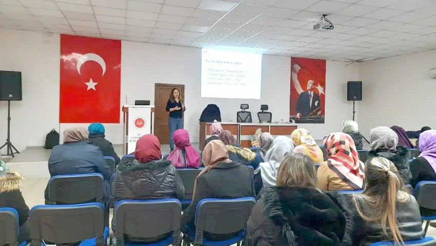 Çanakkale İl Müftülüğü, Kuran Kursu Öğreticilerine İlkyardım Eğitimi Verdi