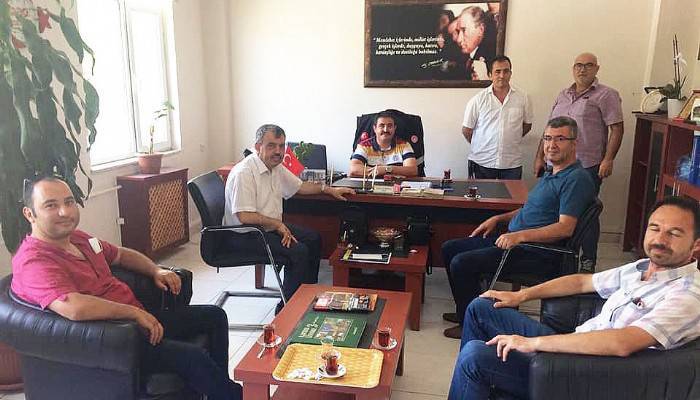 BİGA İLÇE MÜFTÜSÜ RAMAZAN ORHANLI, İLÇE MÜDÜRÜ FEVZİ ATMACA’YI ZİYARET ETTİ