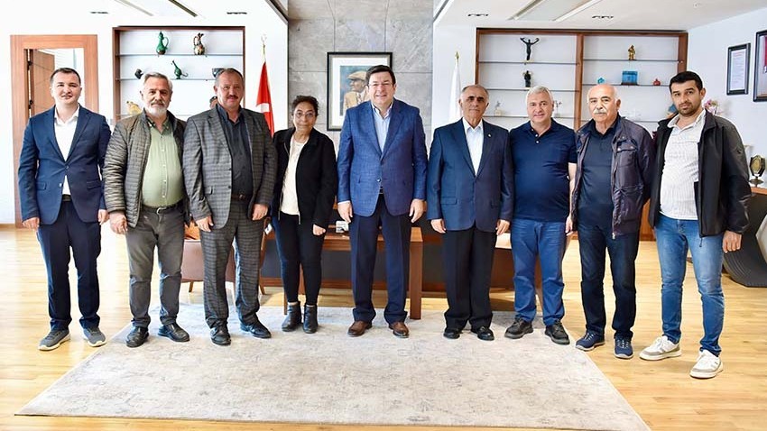 Başkan Erkek konuklarını ağırladı