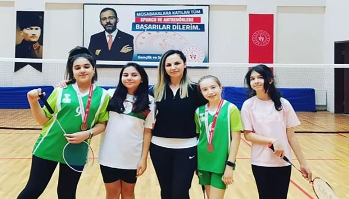 Badminton’da dereceye girdiler