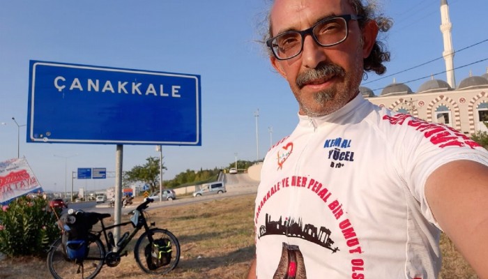 Pedal Çevirerek Adana’dan Çanakkale’ye Kadar Umut Aradı