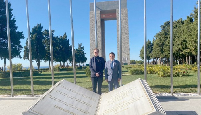 “Bugün birlikteyiz, yarın da beraber olacağız”